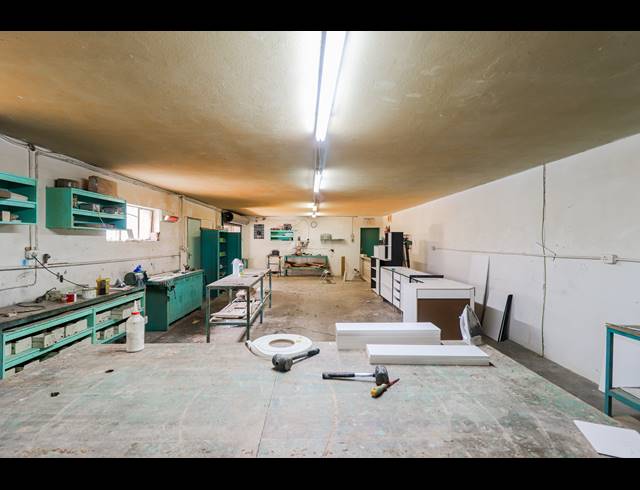 480M² FACTORY FOR SALE IN THE HILL